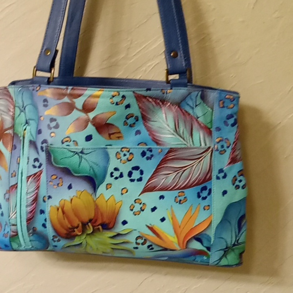 Handbag - Picture 11 of 12